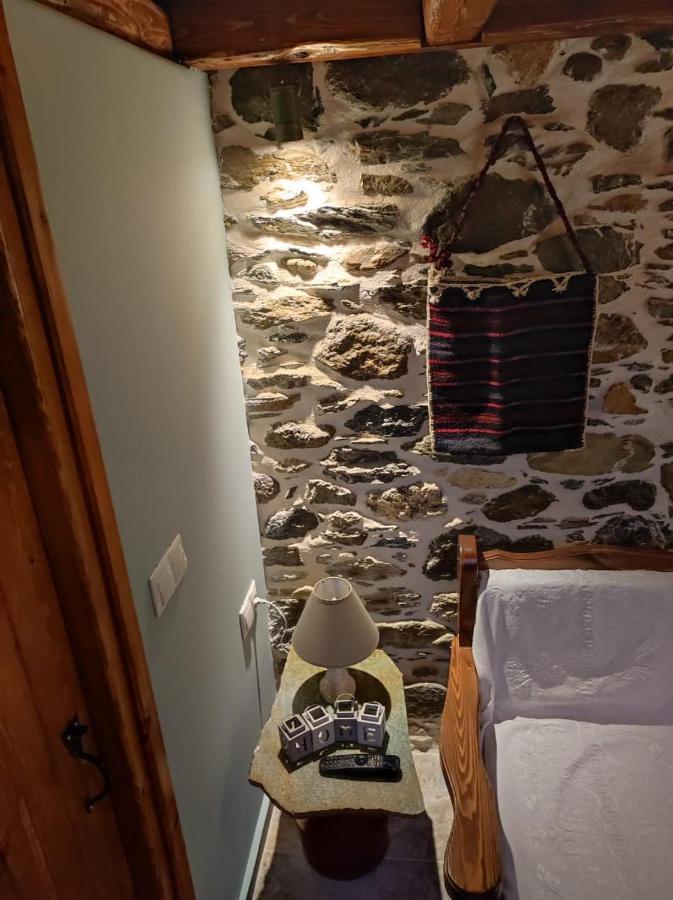 Πέτροκτιστο Σπίτι. Stone House Villa Kárisztosz Kültér fotó
